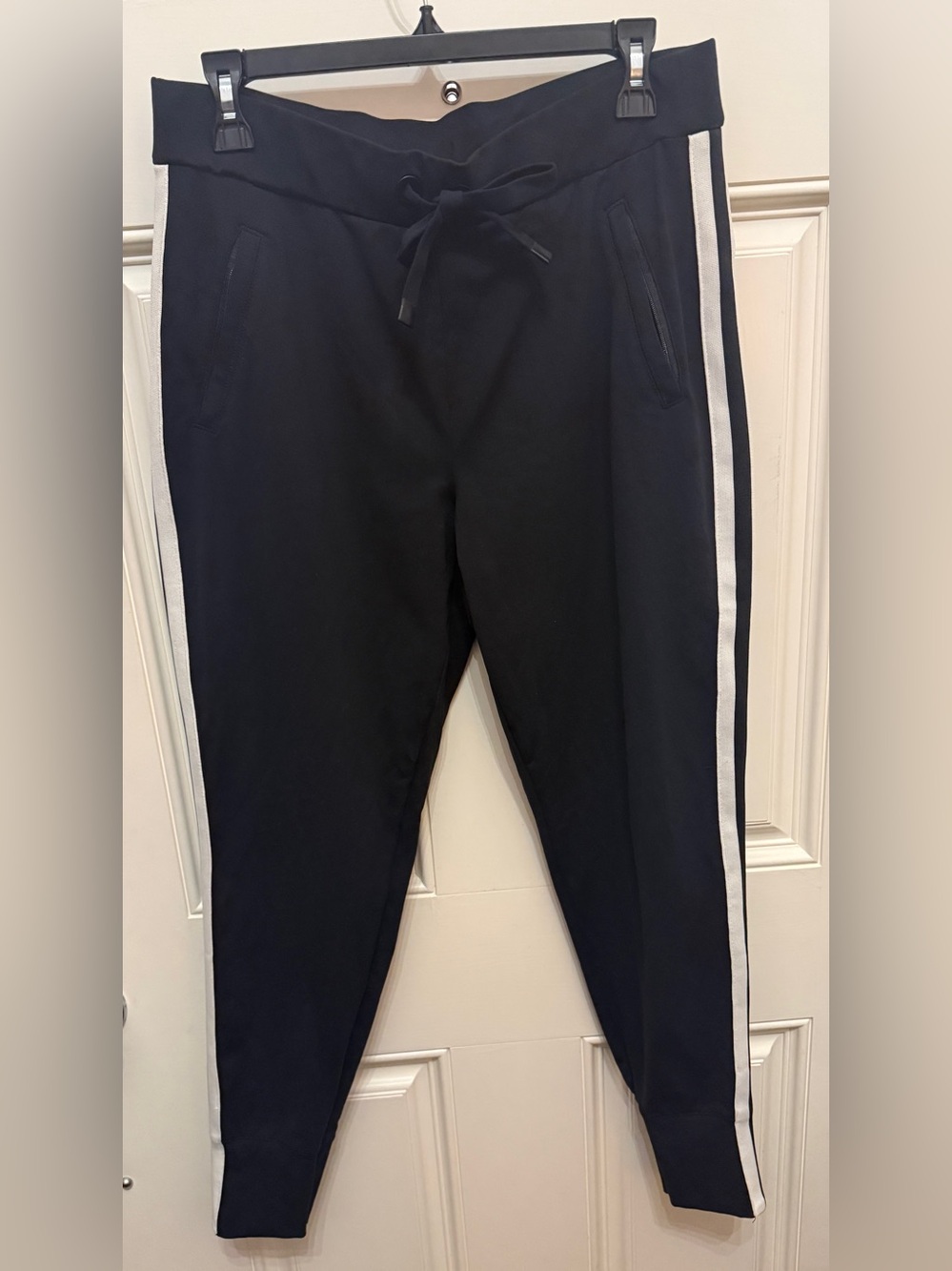 Athleta Metro Track Trim Jogger Black White Stripe Pants M